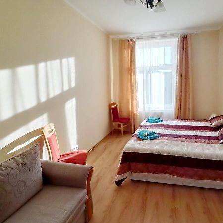 Apartments Iris Karlovy Vary Esterno foto