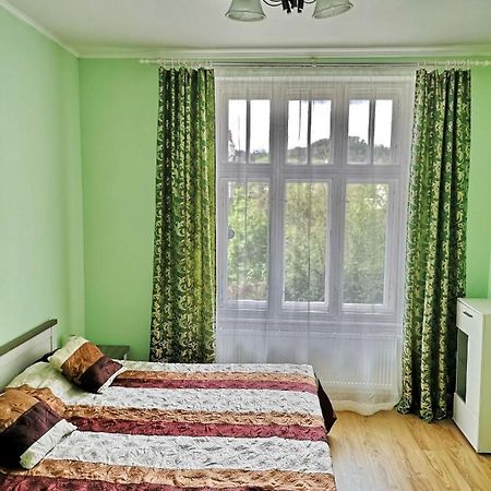 Apartments Iris Karlovy Vary Esterno foto
