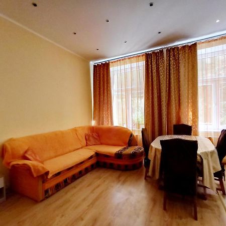 Apartments Iris Karlovy Vary Esterno foto