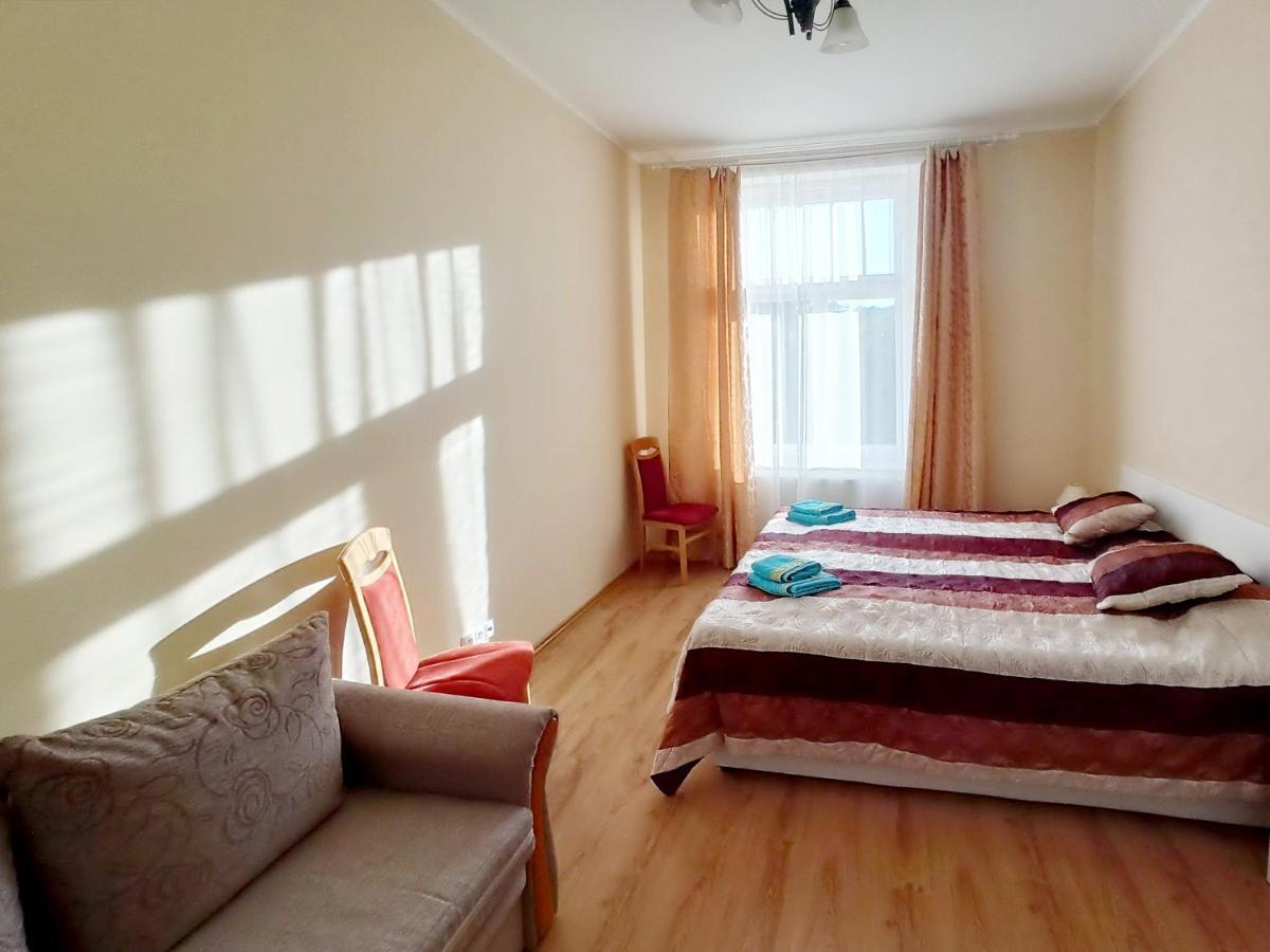 Apartments Iris Karlovy Vary Esterno foto